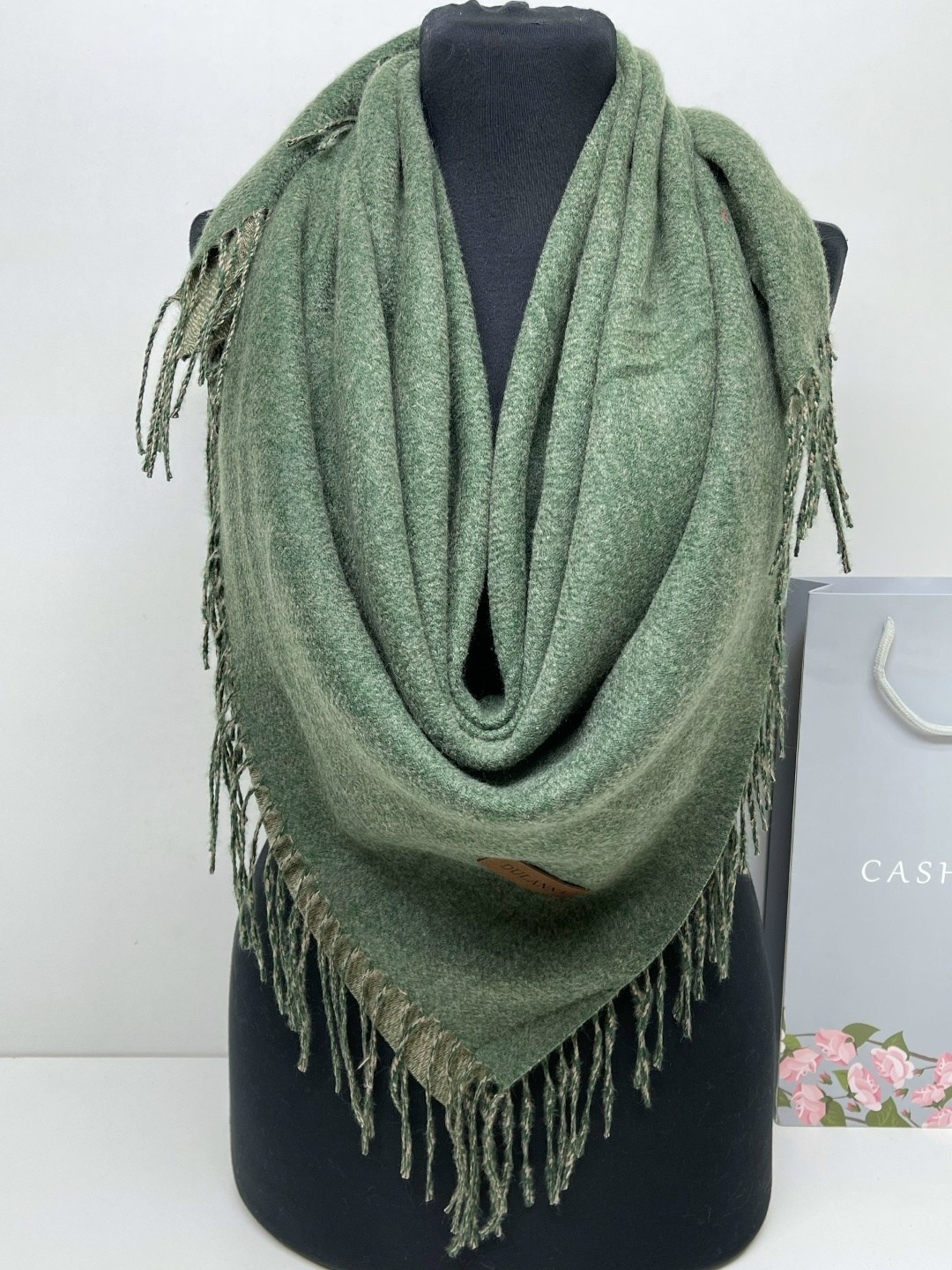 платок кашемир теплый,кашемировый платок,шарф платок кашемир,платки кашемир,теплый кашемировый платок