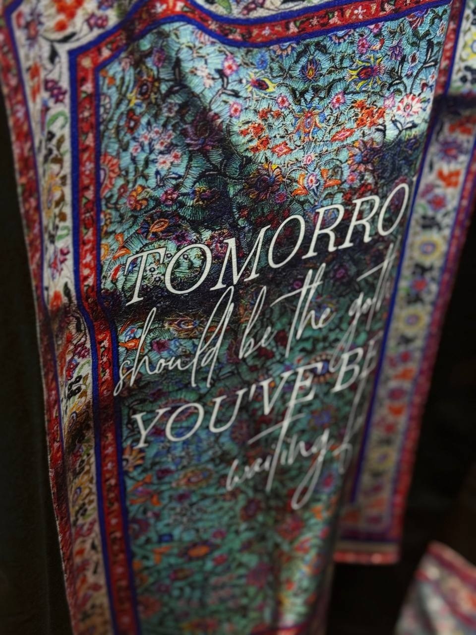 футболка с ковром,дизайн футболки,футболка оверсайз,стильная футболка