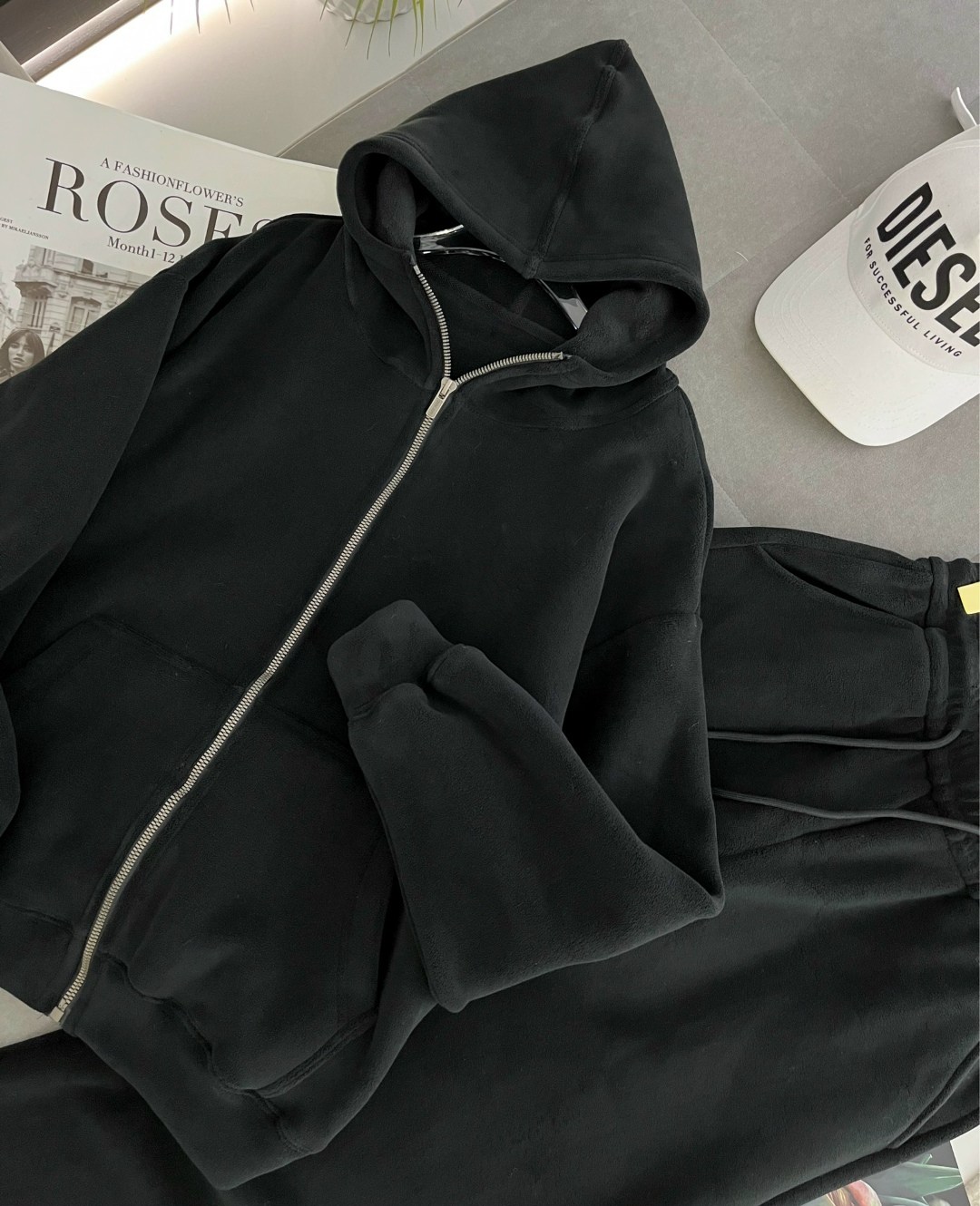 костюм на флисе,спортивный костюм на флисе женский,женский костюм на флисе,спортивные костюм,повседневный спортивный костюм