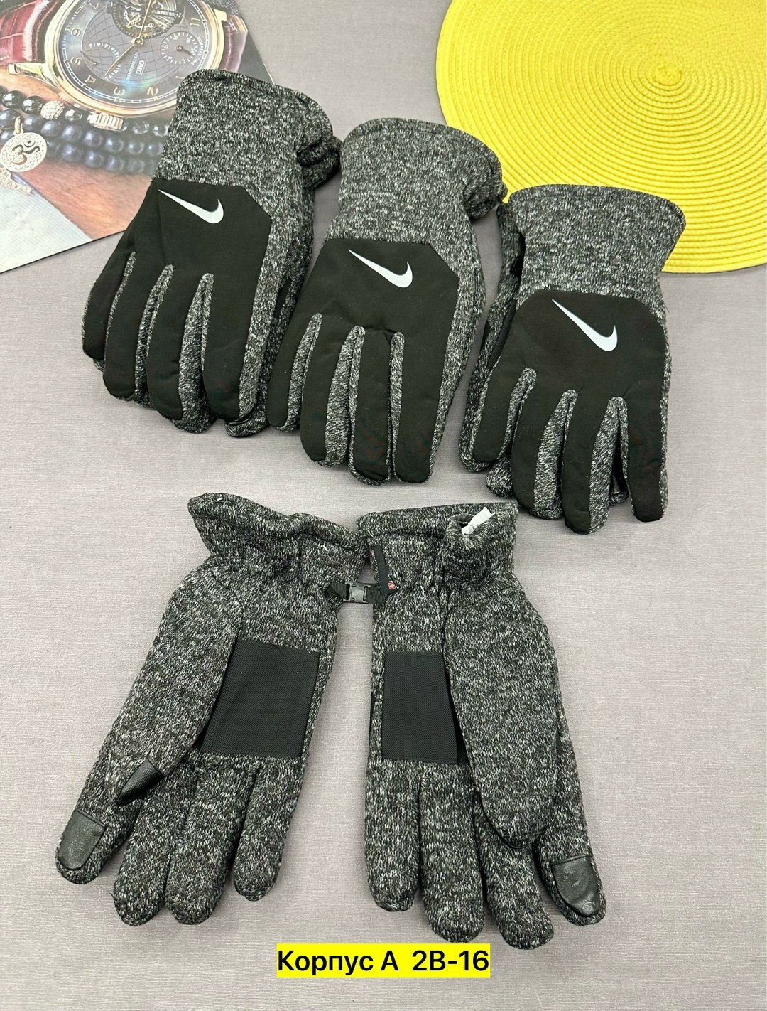 перчатки nike,перчатки найк свуш,перчатки nike hyperwarm,перчатки найк,nike перчатки hyperwarm gloves