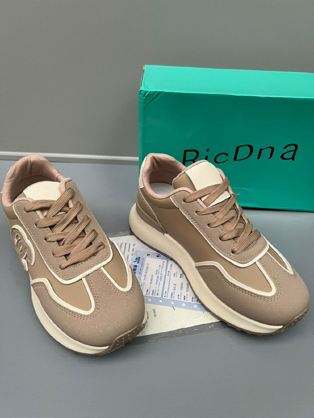 ,кроссовки женскиe,кроссовки для женщин,бежевые кроссовки,женская