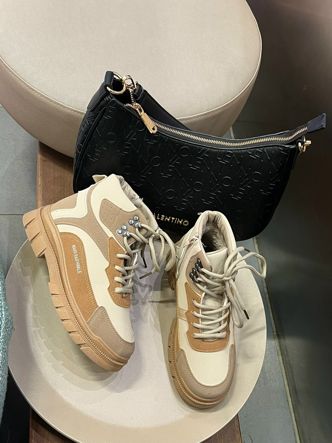 ,женские кроссовки, женская,массивные кроссовки,ботинки бежевые