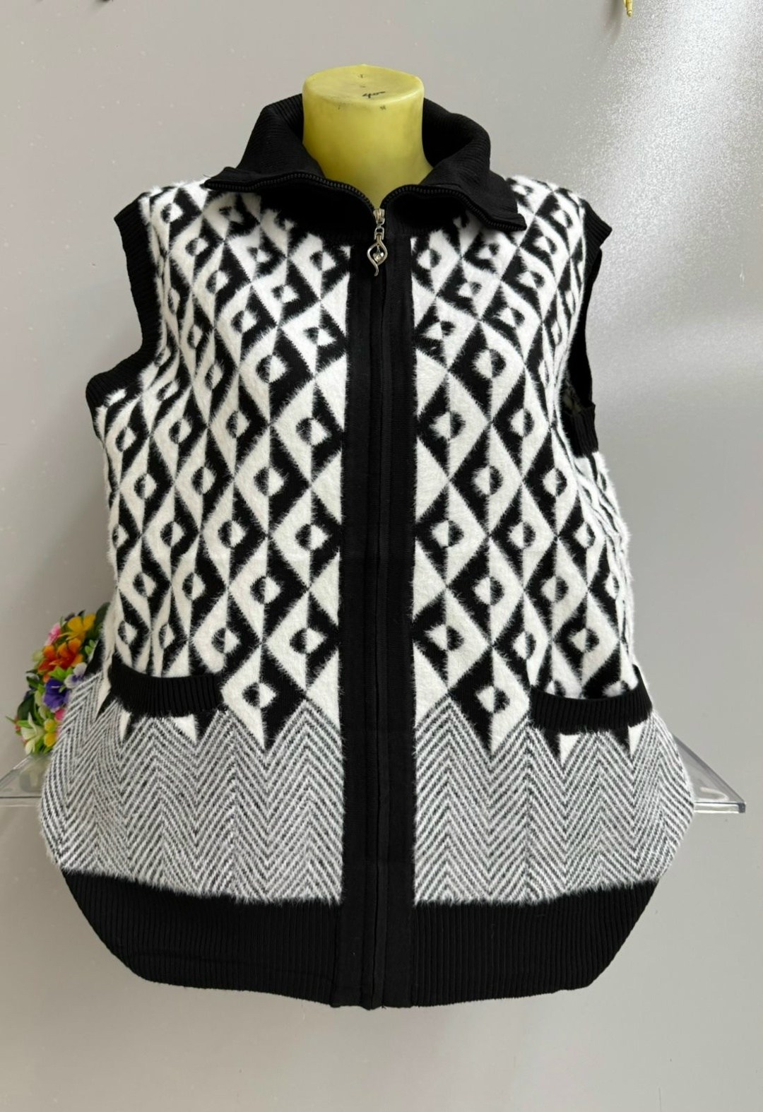 женские жилеты,женская жилетка,вязаные жилеты,жилет,теплый жилет