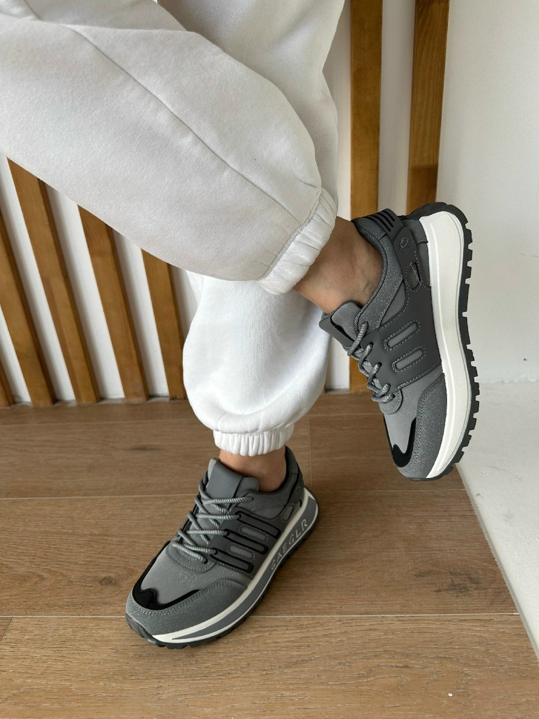 кроссовки женскиe,кроссовки для женщин,кроссовка,,кроссовки стильные