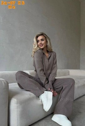 Костюм