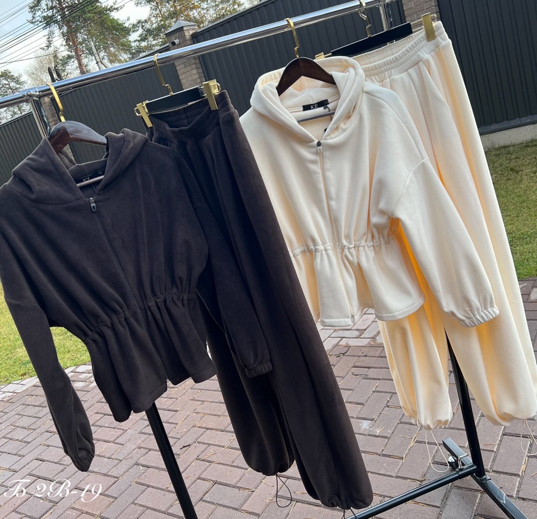 велюровые костюмы,костюм велюровый спортивный,спортивные костюмы женские,костюм женский велюровый,спортивные костюм