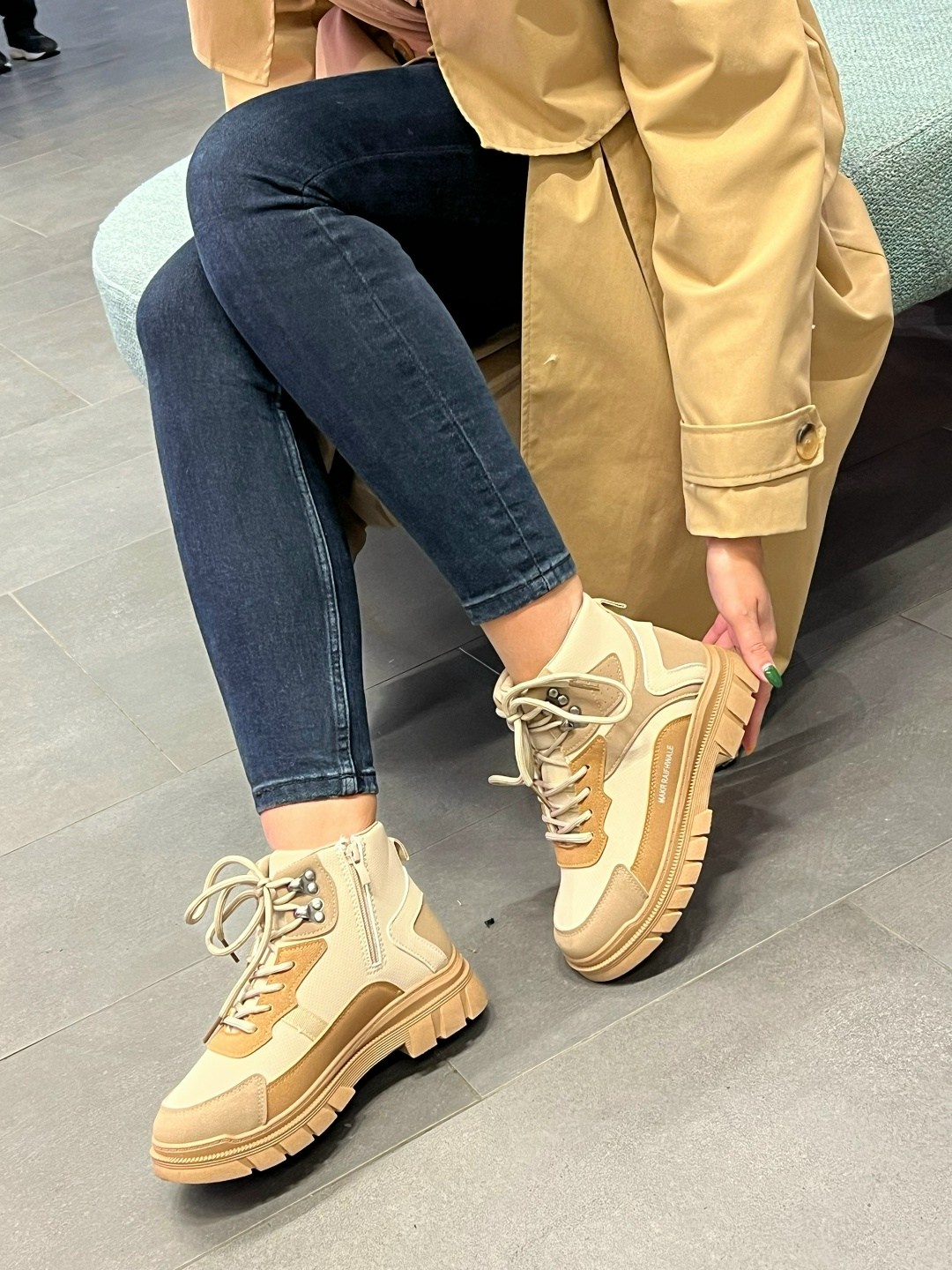 ,женские кроссовки, женская,массивные кроссовки,ботинки бежевые