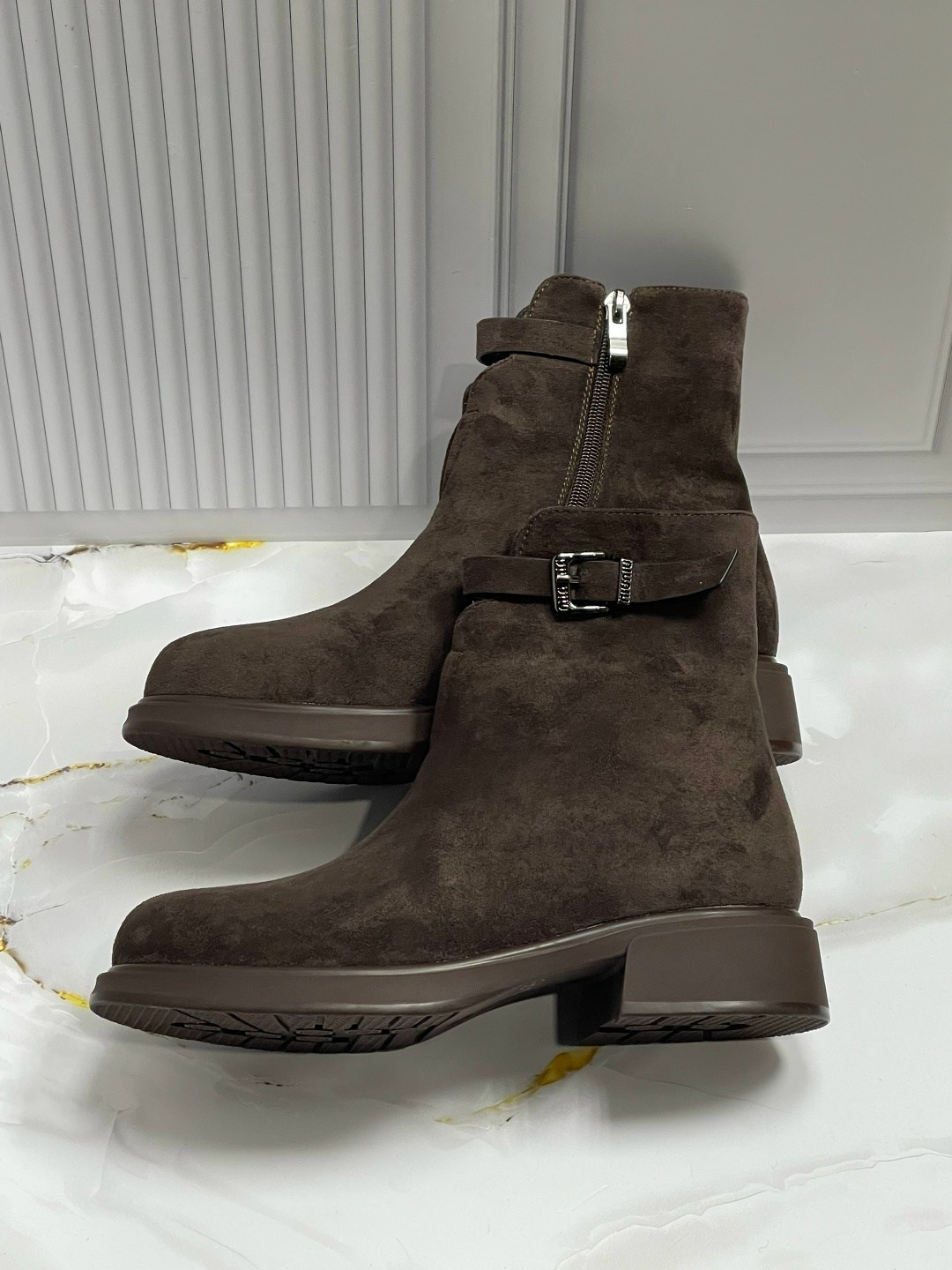 ,ботинки женские,замшевые ботинки,полусапоги,женская