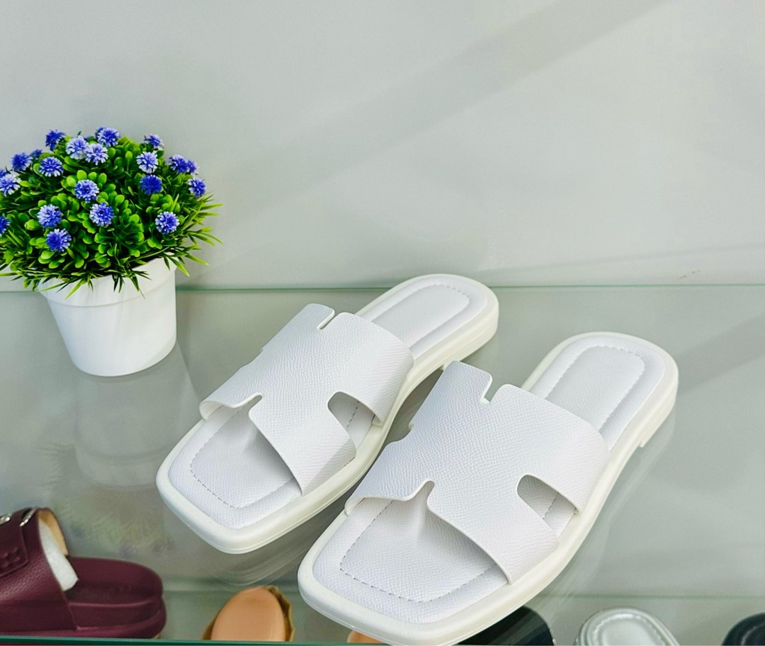 шлепки hermes 2025,,шлепанцы женские,шлепки hermes женские,шлепки гермес женские