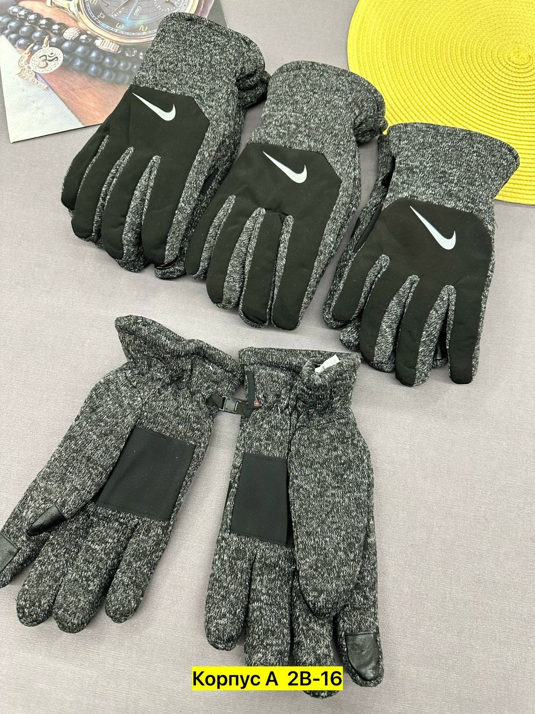 перчатки nike,перчатки найк свуш,перчатки nike hyperwarm,перчатки найк,nike перчатки hyperwarm gloves