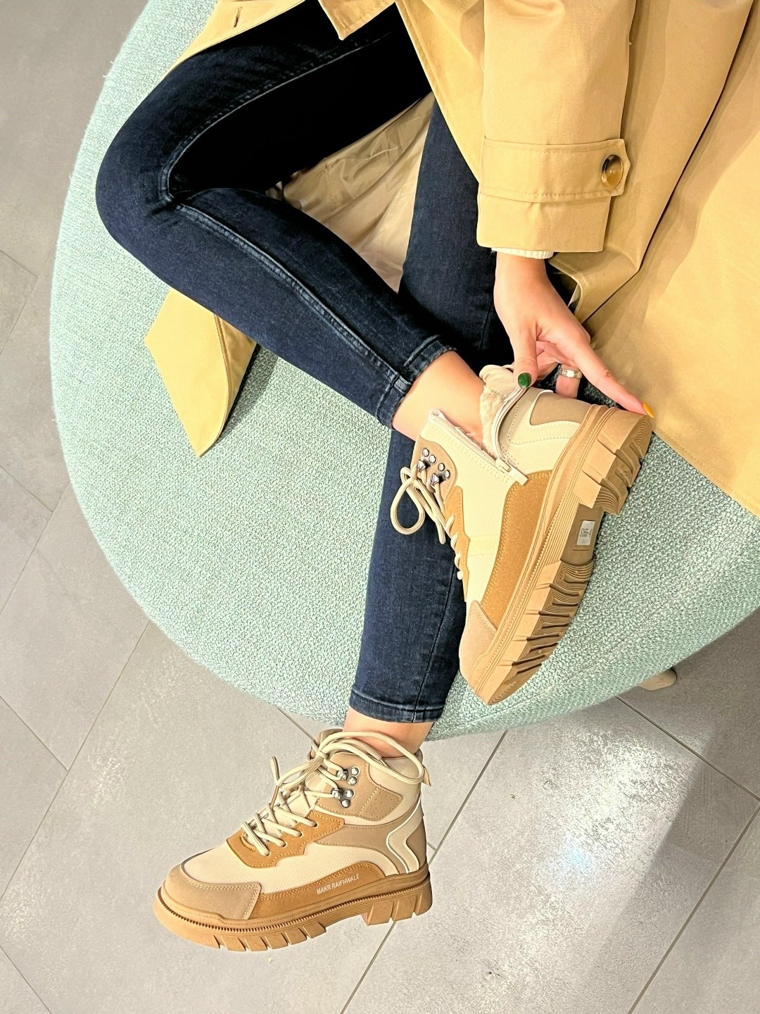 ,женские кроссовки, женская,массивные кроссовки,ботинки бежевые