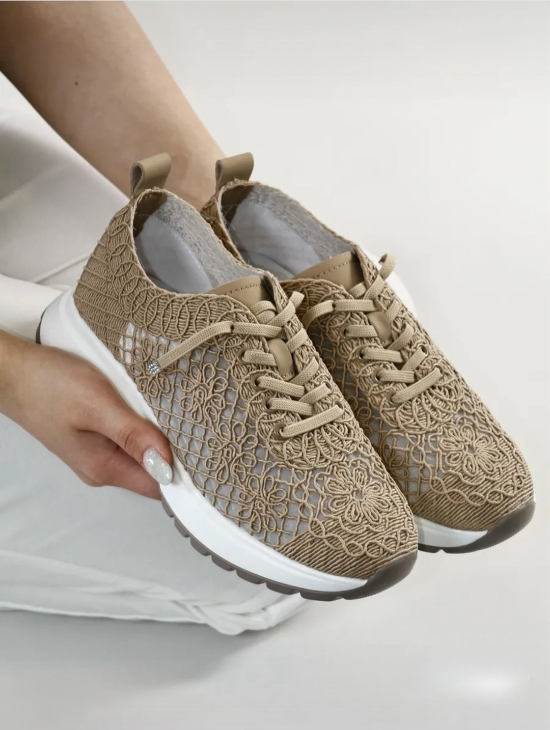 ,женские кроссовки,спортивная , женская,обуви