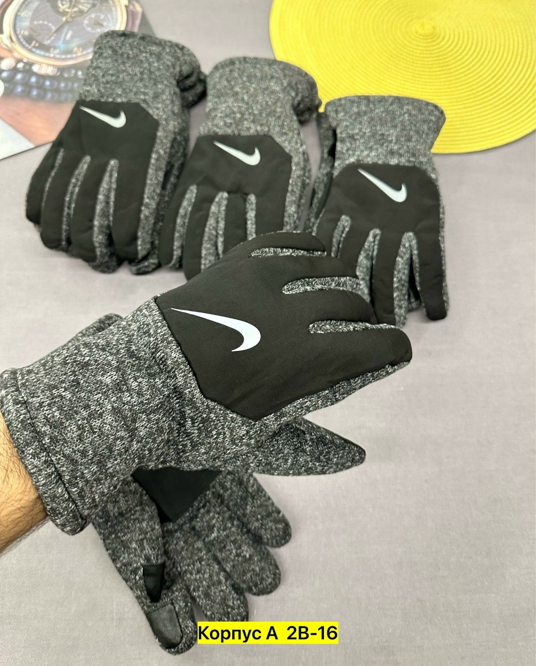 перчатки nike,перчатки найк свуш,перчатки nike hyperwarm,перчатки найк,nike перчатки hyperwarm gloves