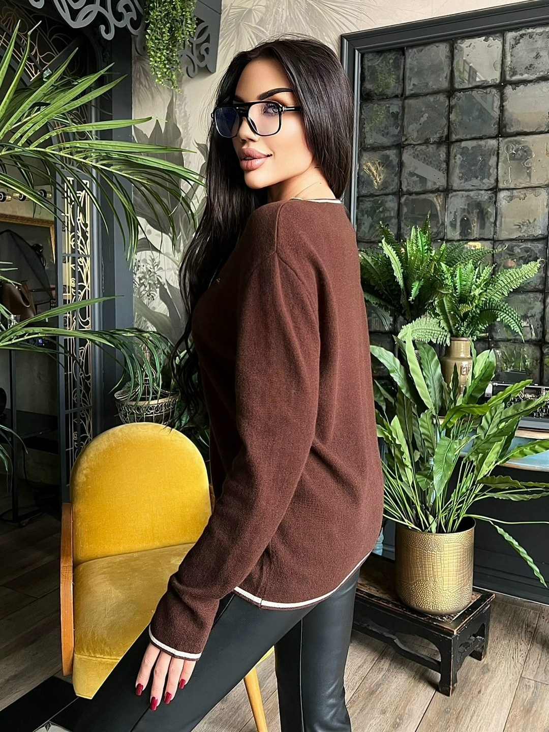 брюки клеш из экокожи,женские брюки из экокожи,брюки кожаные женские,кожаные брюки,кожаные штаны палаццо