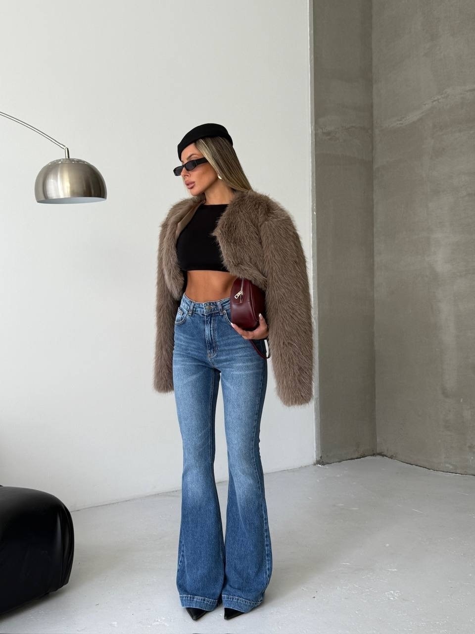 джинсы клеш женские,джинсы стиль,джинсы модные,стильные джинсы,джинсы брюки