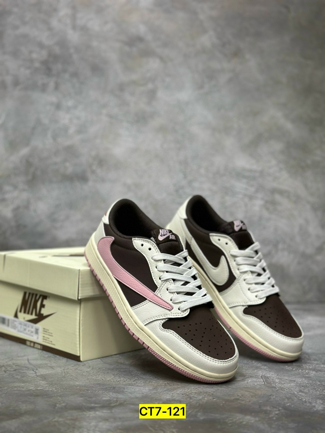 кроссовки nike air jordan 1 low,кроссовки nike air jordan 1 low travis scott,nike air jordan 1 low travis scott,кроссовки nike air jordan 1 low x travis scott,кроссовки nike air jordan 1