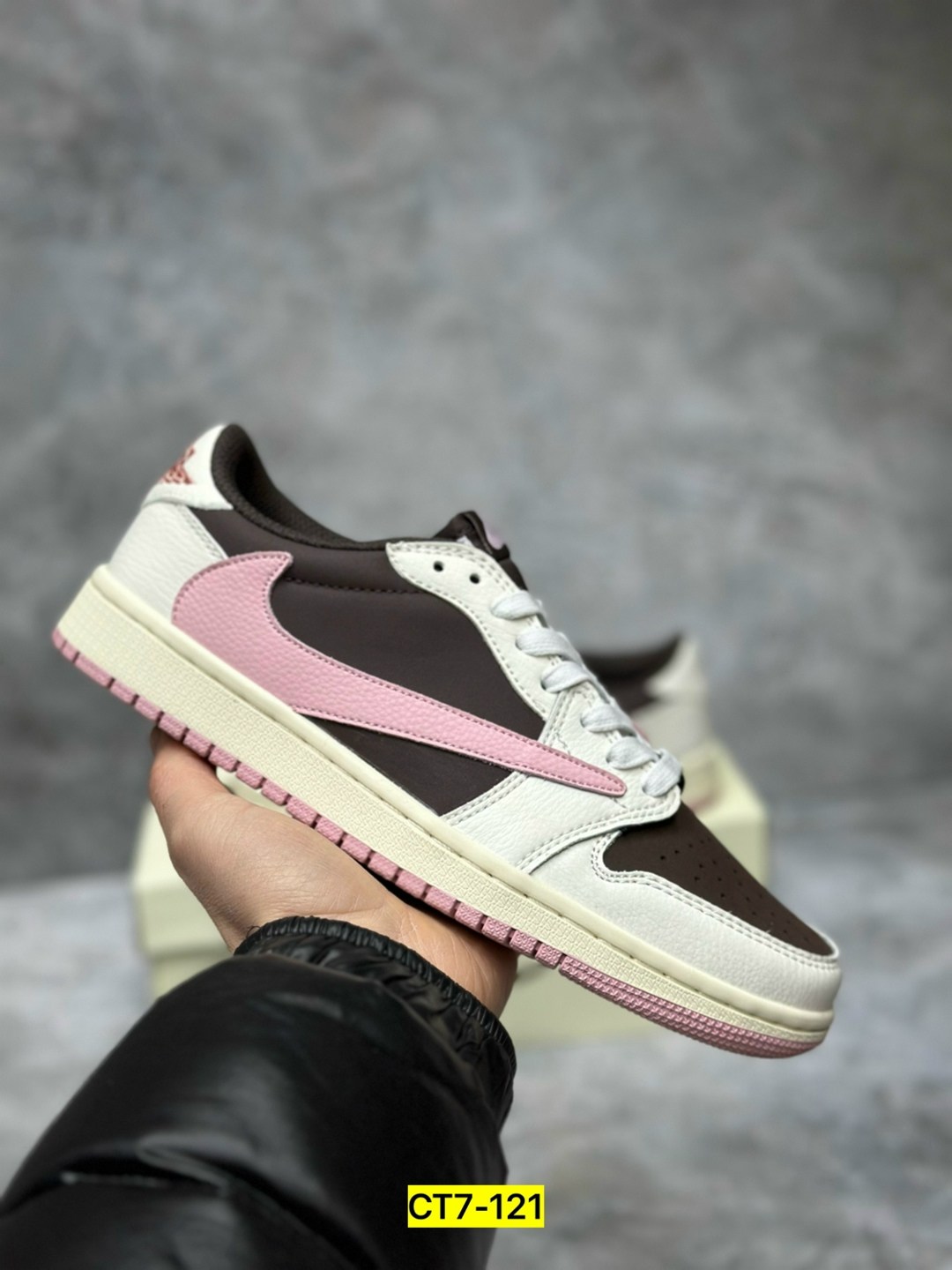 кроссовки nike air jordan 1 low,кроссовки nike air jordan 1 low travis scott,nike air jordan 1 low travis scott,кроссовки nike air jordan 1 low x travis scott,кроссовки nike air jordan 1