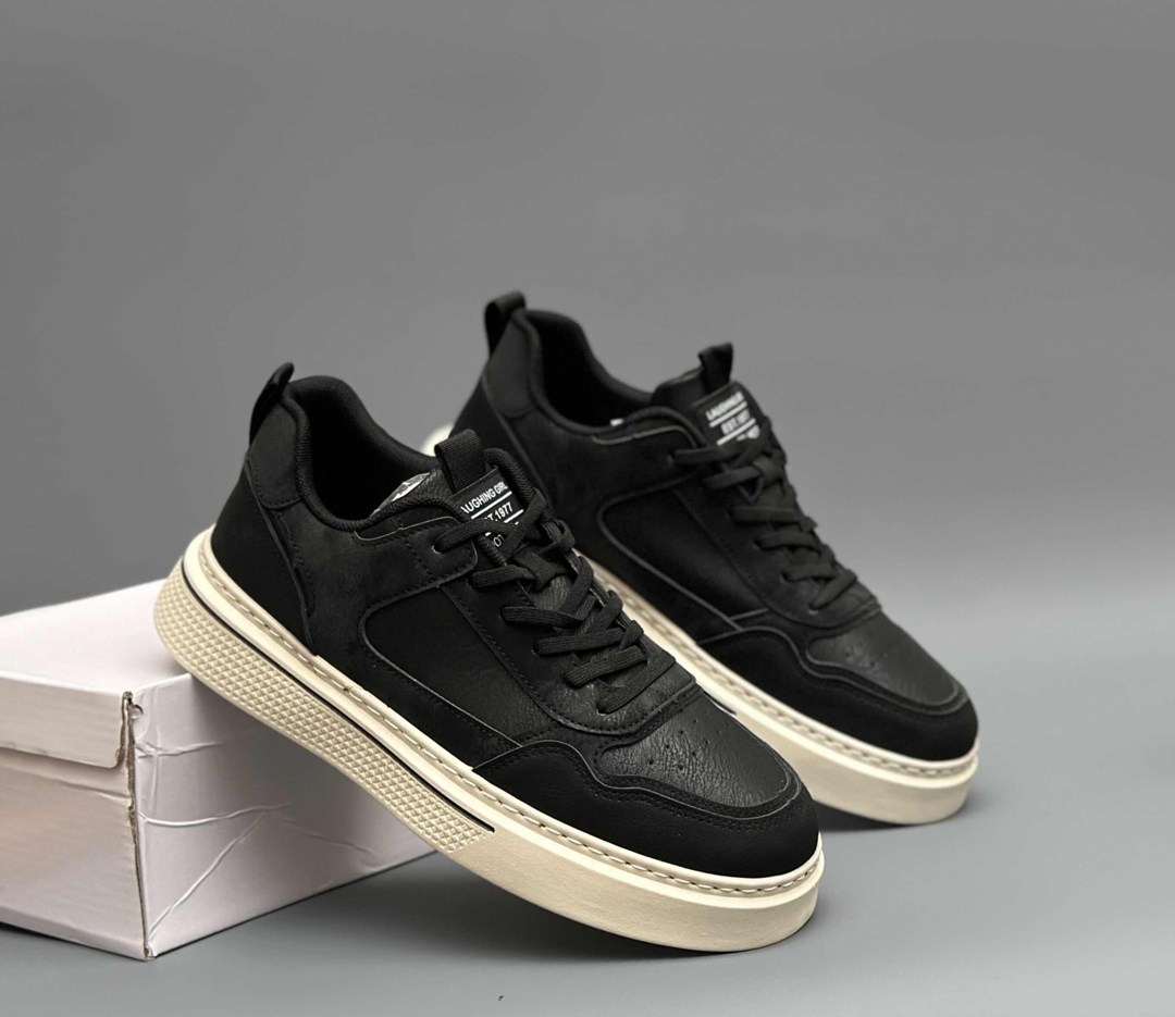 ,кроссовки кожаные мужские повседневные,мужская  кроссовки,спортивная ,кроссовка мужской