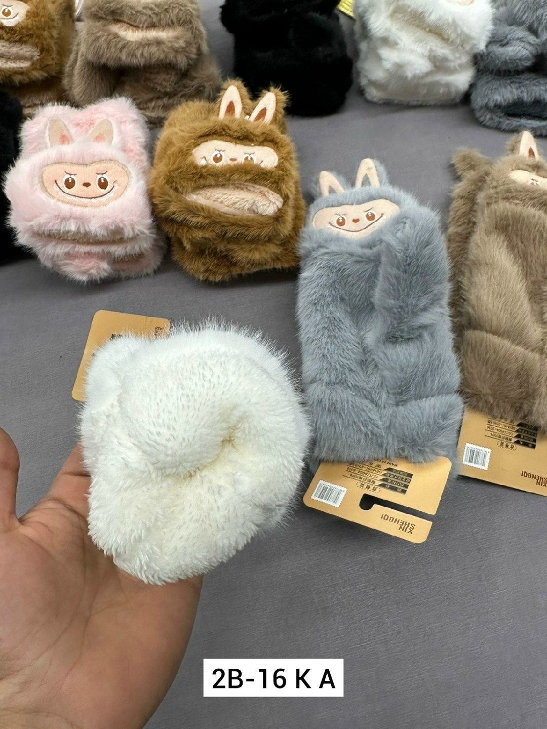 теплые перчатки,варежки плюшевые,перчатки и варежки,мягкие варежки,женские плюшевые варежки