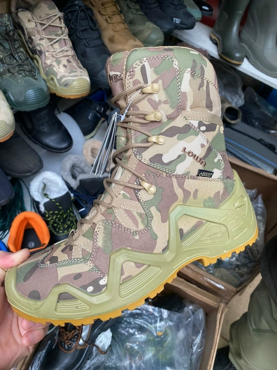 тактические ботинки,тактические ботинки lowa,,тактическая ,ботинки тактические треккинговые