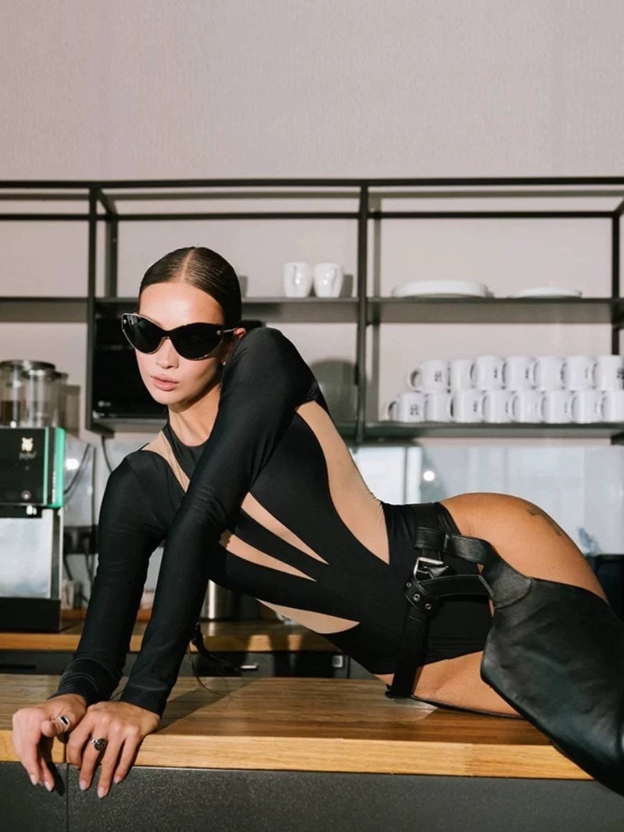 женская боди,mugler боди,женское черное боди,облегающее боди,боди с вырезами