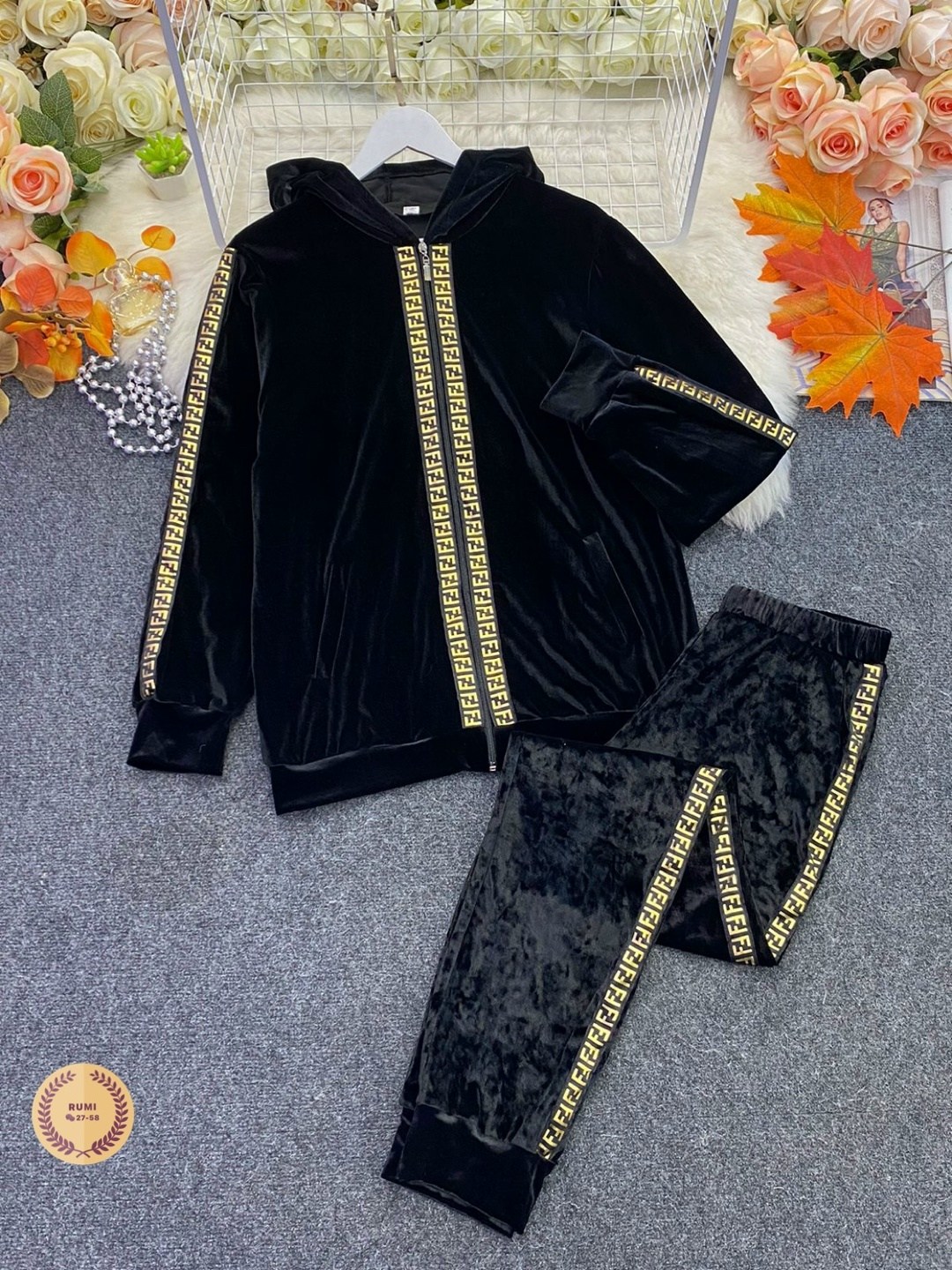 cпортивный костюм велюровый,balizza b.2 костюм велюр спортивный,спортивный костюм фенди,велюровые костюмы,костюм велюровый женский