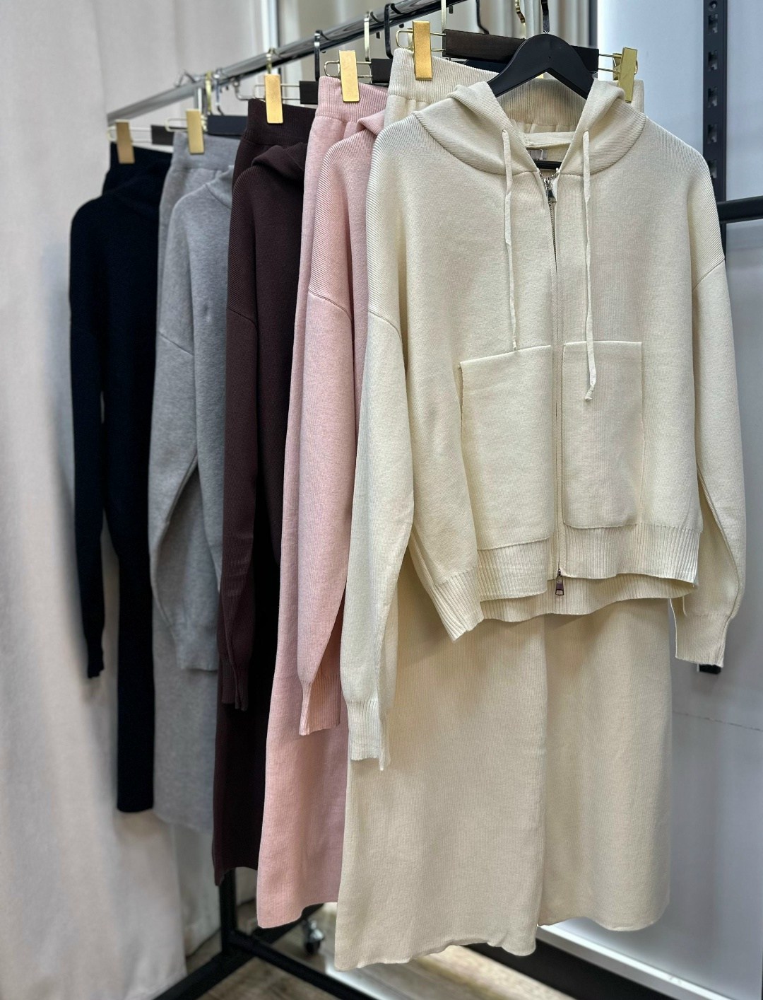 трикотажные костюмы,костюмы брючные,стильные костюмы,трикотажный женский костюм,костюм двойка кашемир