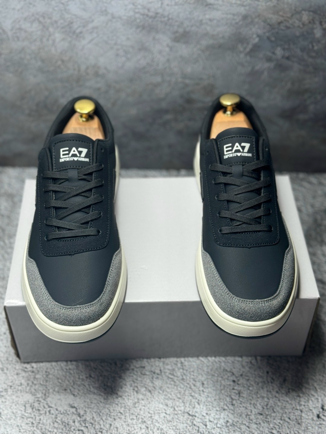 ,кеды armani exchange мужские,кроссовки мужские armani,кеды armani,кроссовки emporio armani