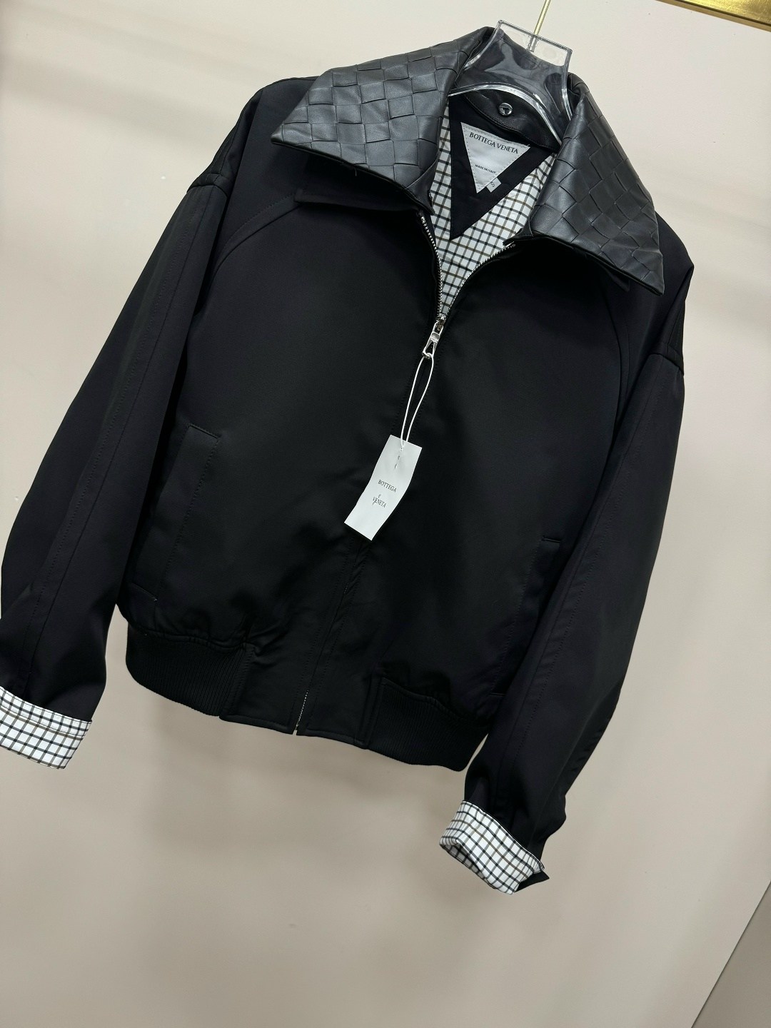 куртка бомбер,модная куртка,женские жакеты,куртка женская,женская куртка бомбер