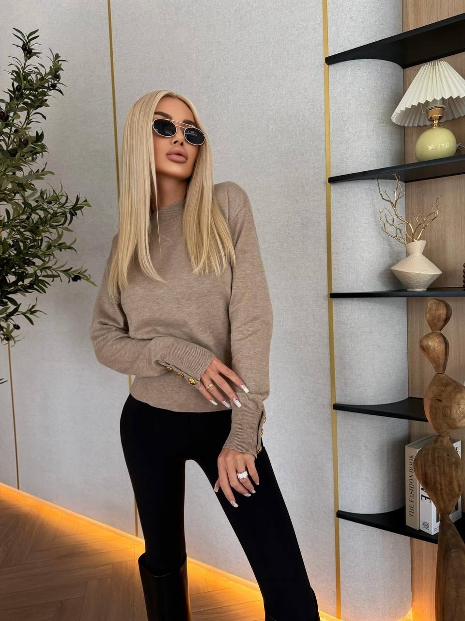 стильная кофта,кофта женская,бежевый свитер,стильный свитер,женская водолазка
