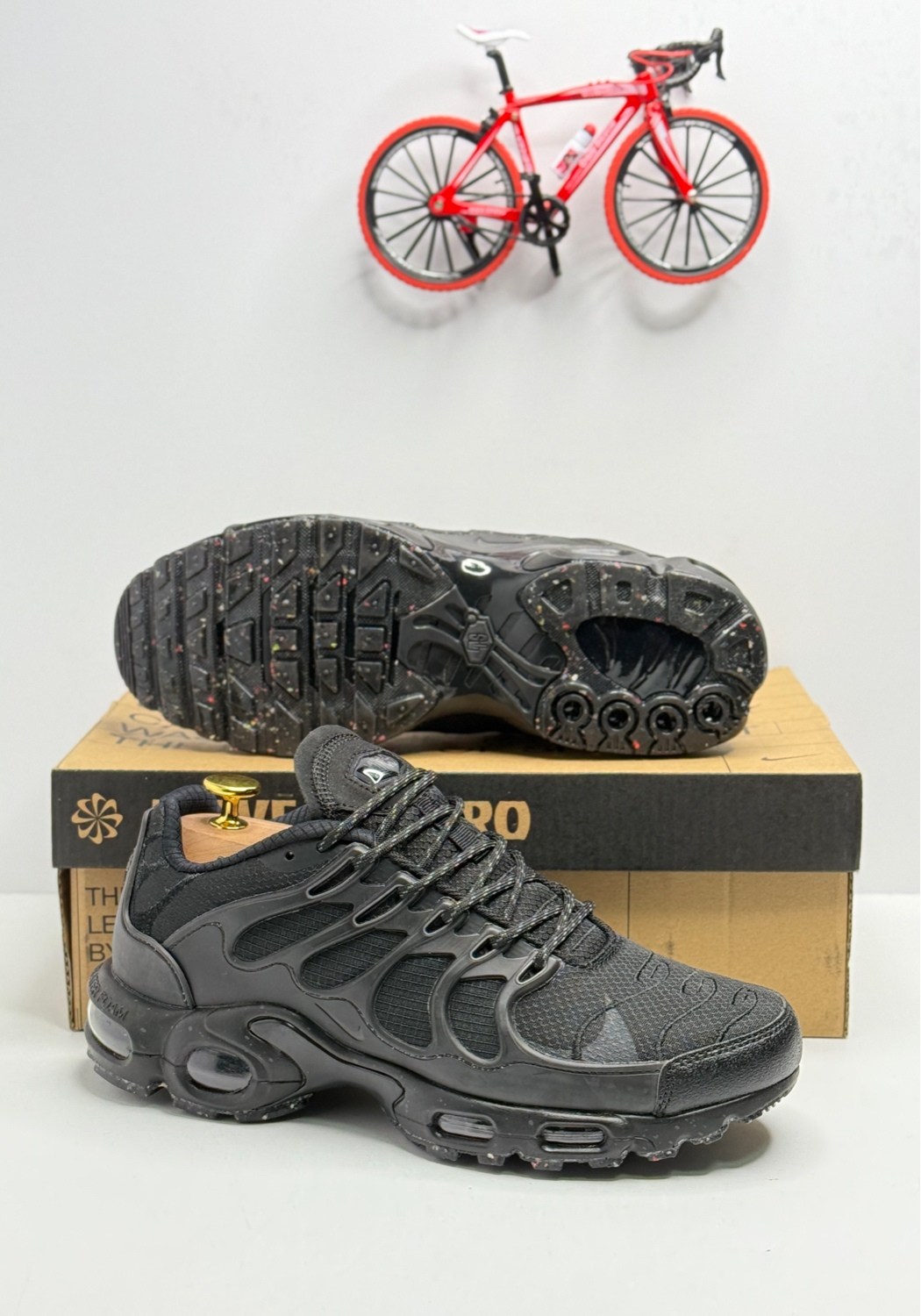 кроссовки nike air max tn plus terrascape,кроссовки nike air max plus tn,nike air max tn plus terrascape,кроссовки мужские nike air max terrascape plus,nike air max tn plus black