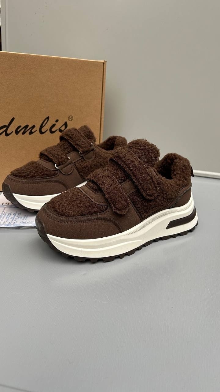 ,спортивная ,кроссовки женскиe,утепленные кроссовки,зимние женские кроссовки