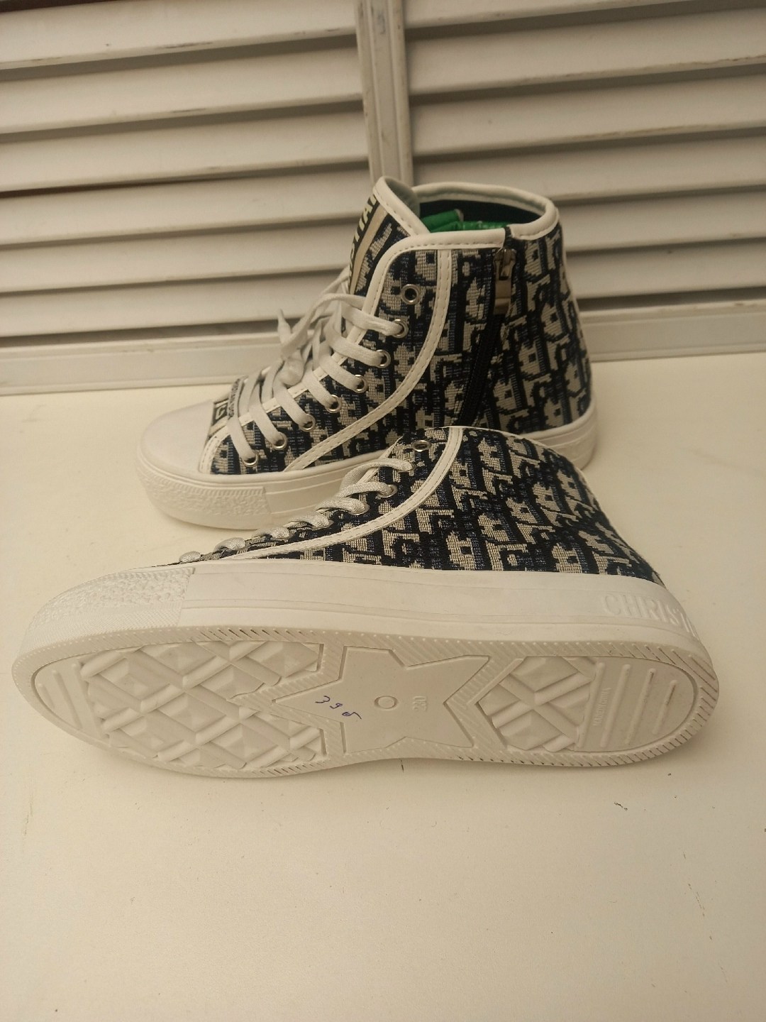 ,кеды диор,конверсы кристиан диор,кроссовки dior b23 high,кеды диор высокие