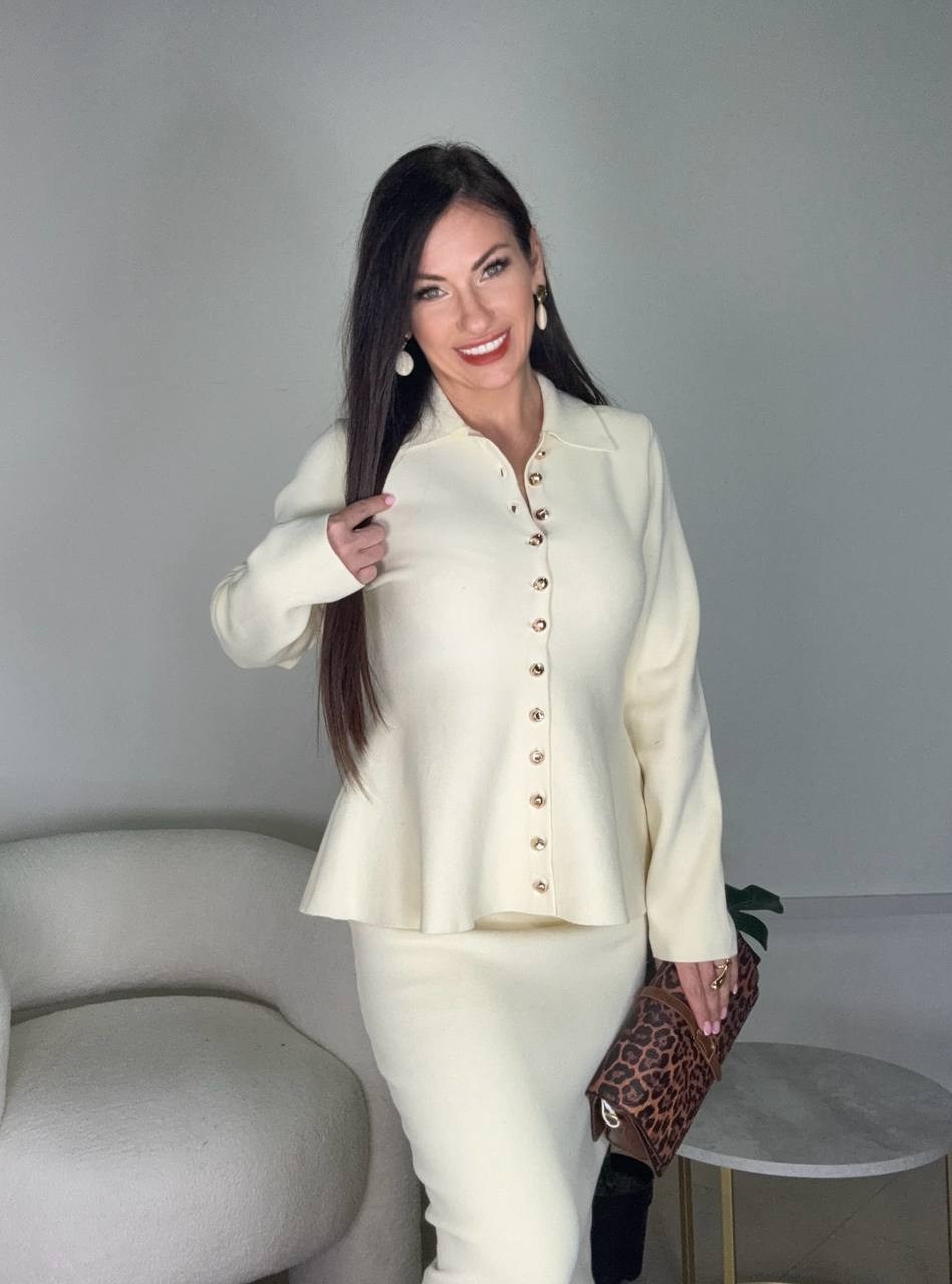 трикотажные костюмы,платье стильное,платье 👗,теплый костюм с юбкой,кашемировое пальто женское