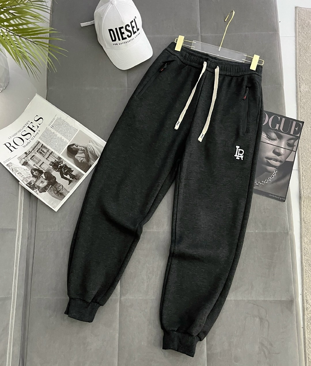 спортивные костюм,брюки джоггеры,спортивные джоггеры,спортивные брюки,штаны на флисе