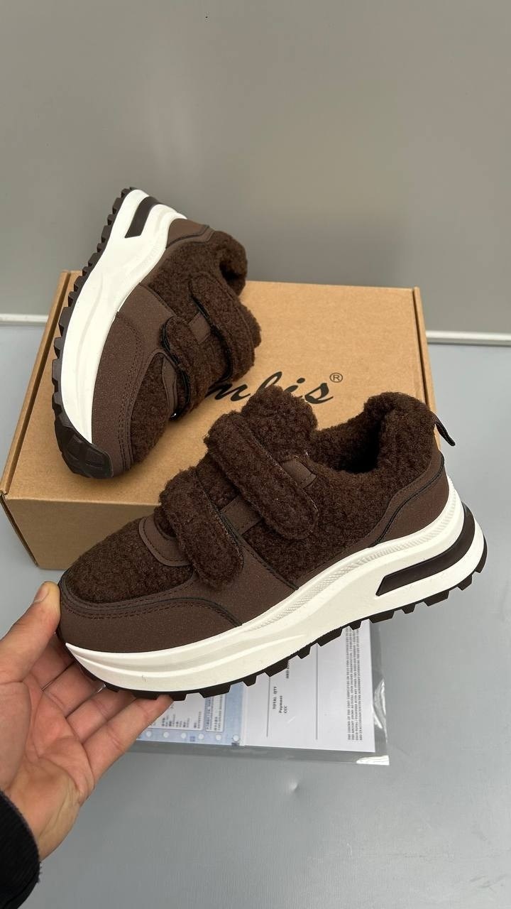 ,спортивная ,кроссовки женскиe,утепленные кроссовки,зимние женские кроссовки