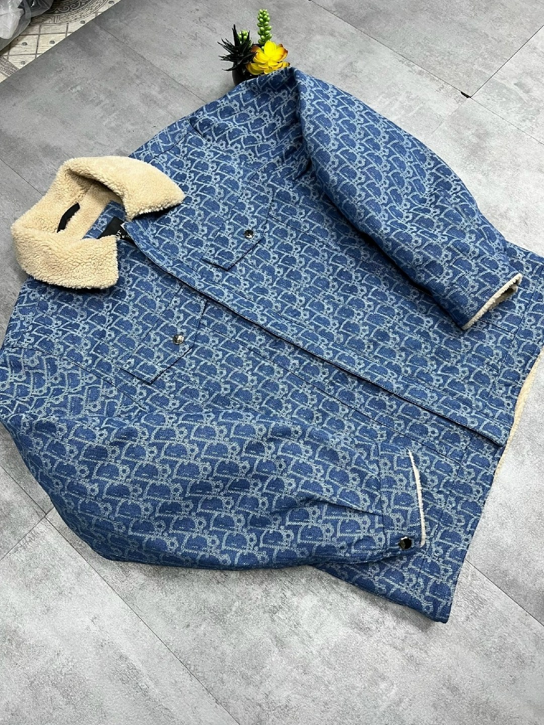 куртка джинсовая louis vuitton,луи виттон джинсовая куртка женская,куртка рубашка,куртка джинсовая,мужская джинсовая куртка