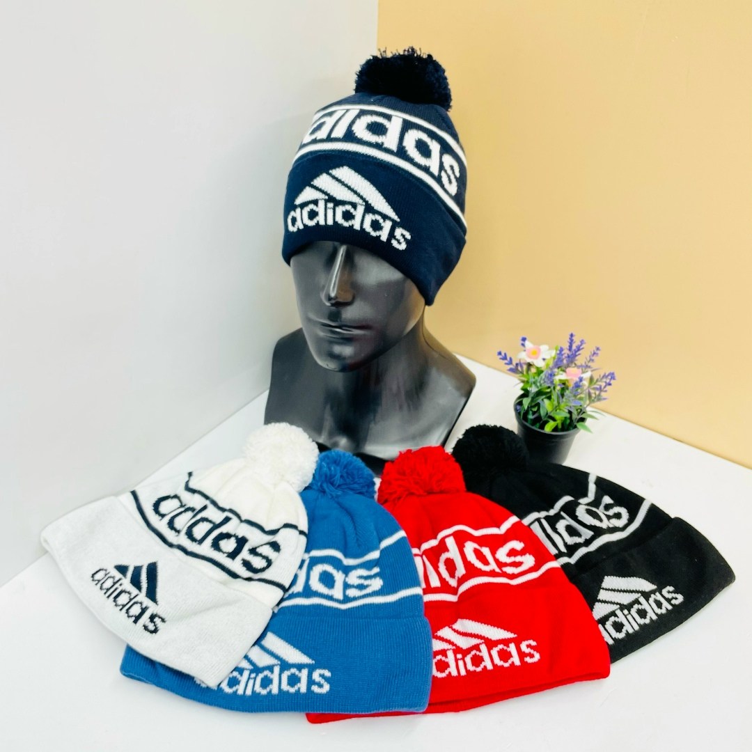шапка адидас с помпоном,шапка адидас,шапка адидас с бубоном,мужские шапки adidas,шапка адидас красная