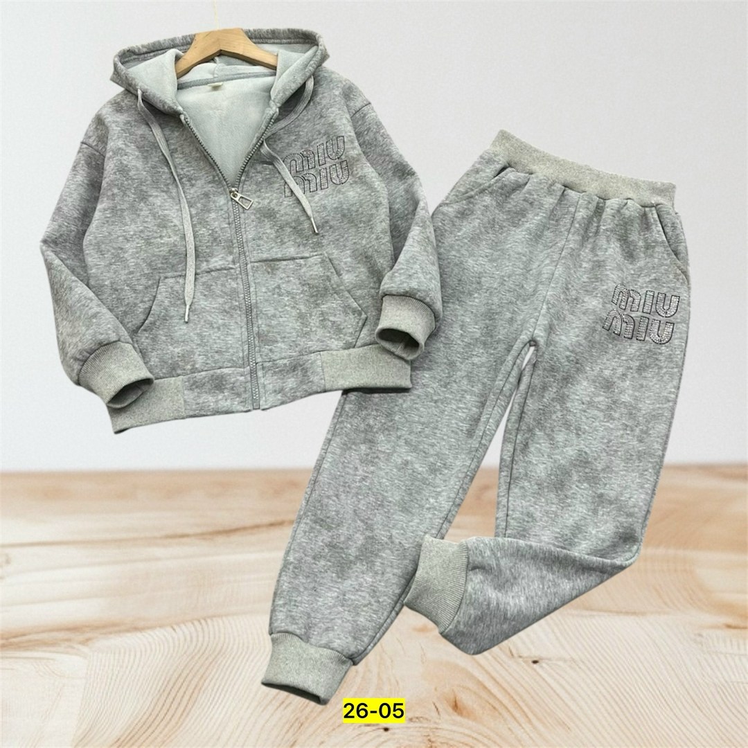 спортивные костюм,теплый костюм,костюмы подростковые,костюмчик,детские костюмы