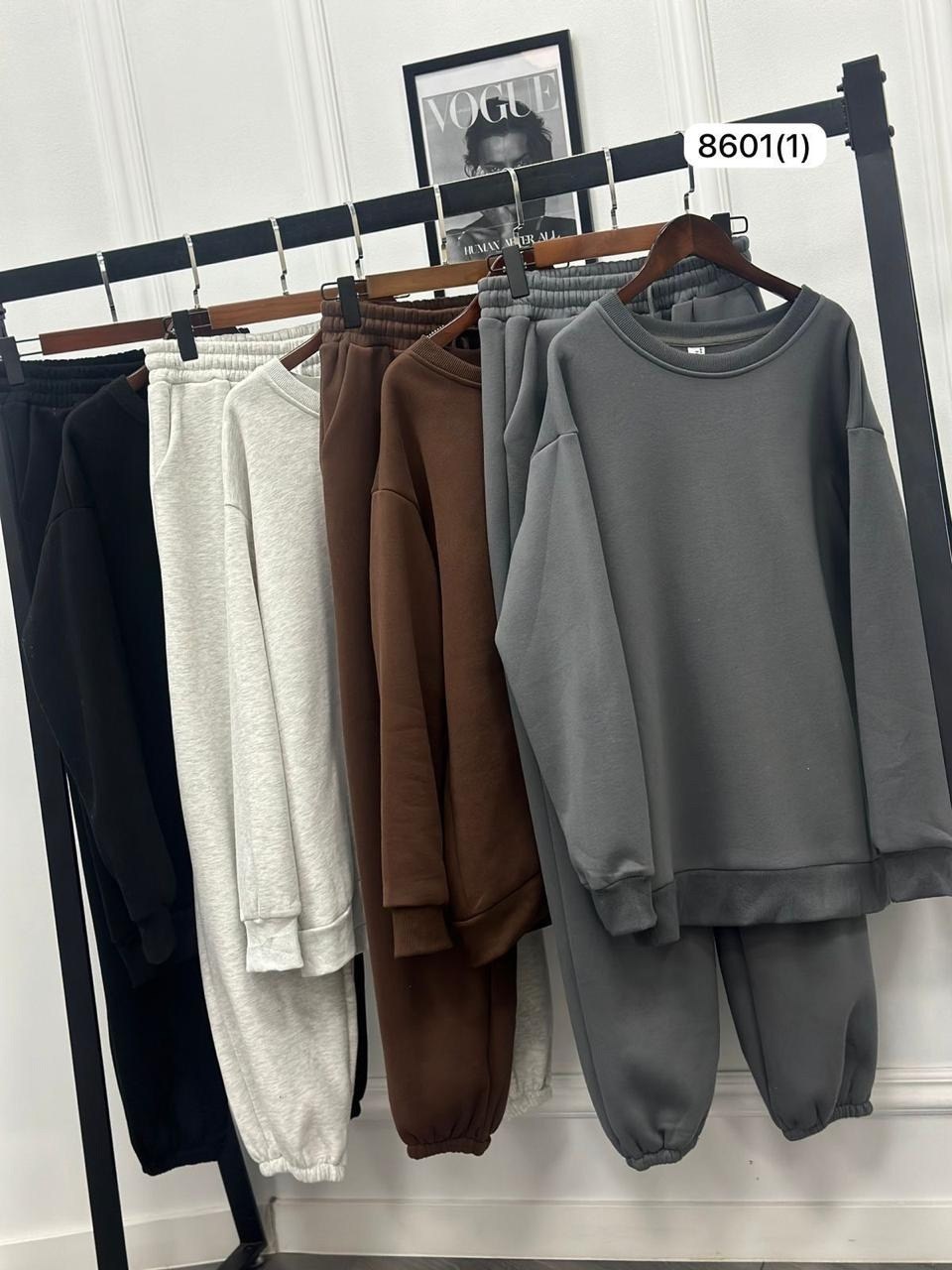 спортивные костюмы женские,спортивные костюм,девушка в спортивном костюме оверсайз,cпортивный костюм женский на флисе,костюм оверсайз