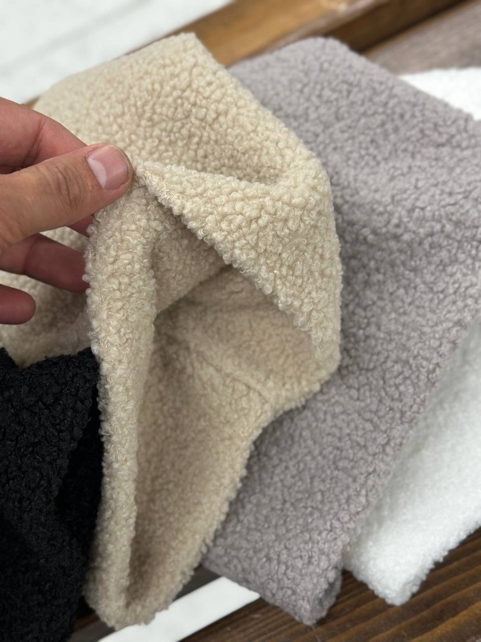 женская шапка,шапка бини,вязаная шапка,шапка,черная шапка