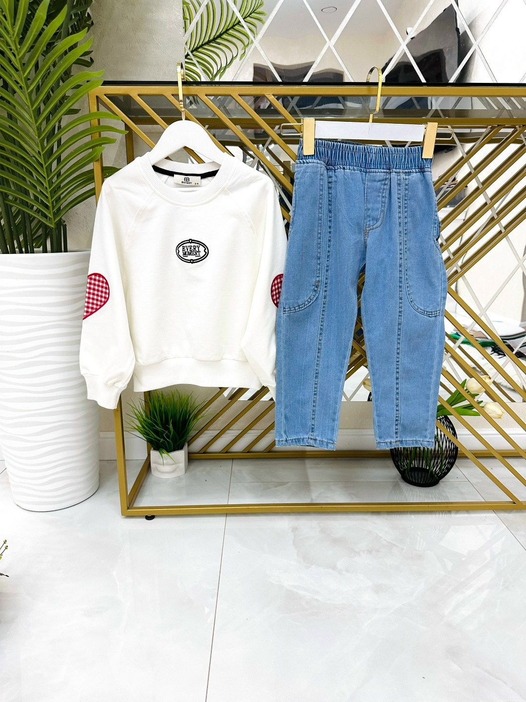 модные джинсы,детский свитшот,детские одежда,джинсы для мальчик,одежда для девочек