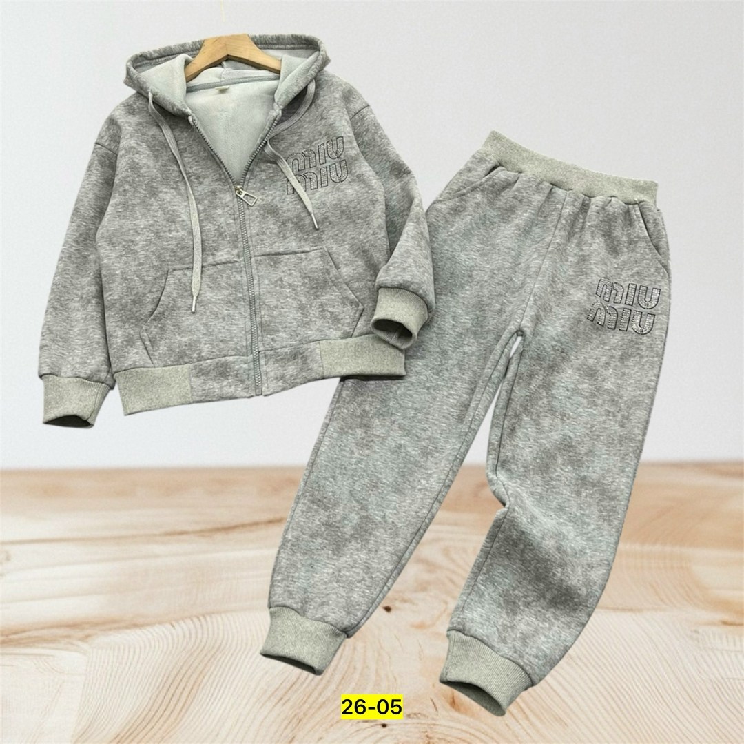 спортивные костюм,теплый костюм,костюмы подростковые,костюмчик,детские костюмы