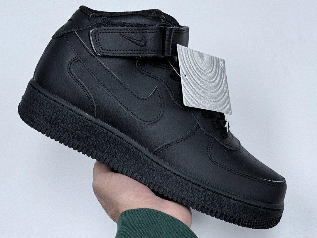 зимние кроссовки найк аир форс,nike air force 1 mid black,зимние кроссовки nike air force 1 mid,nike air force 1 mid 07,nike air force 1 mid