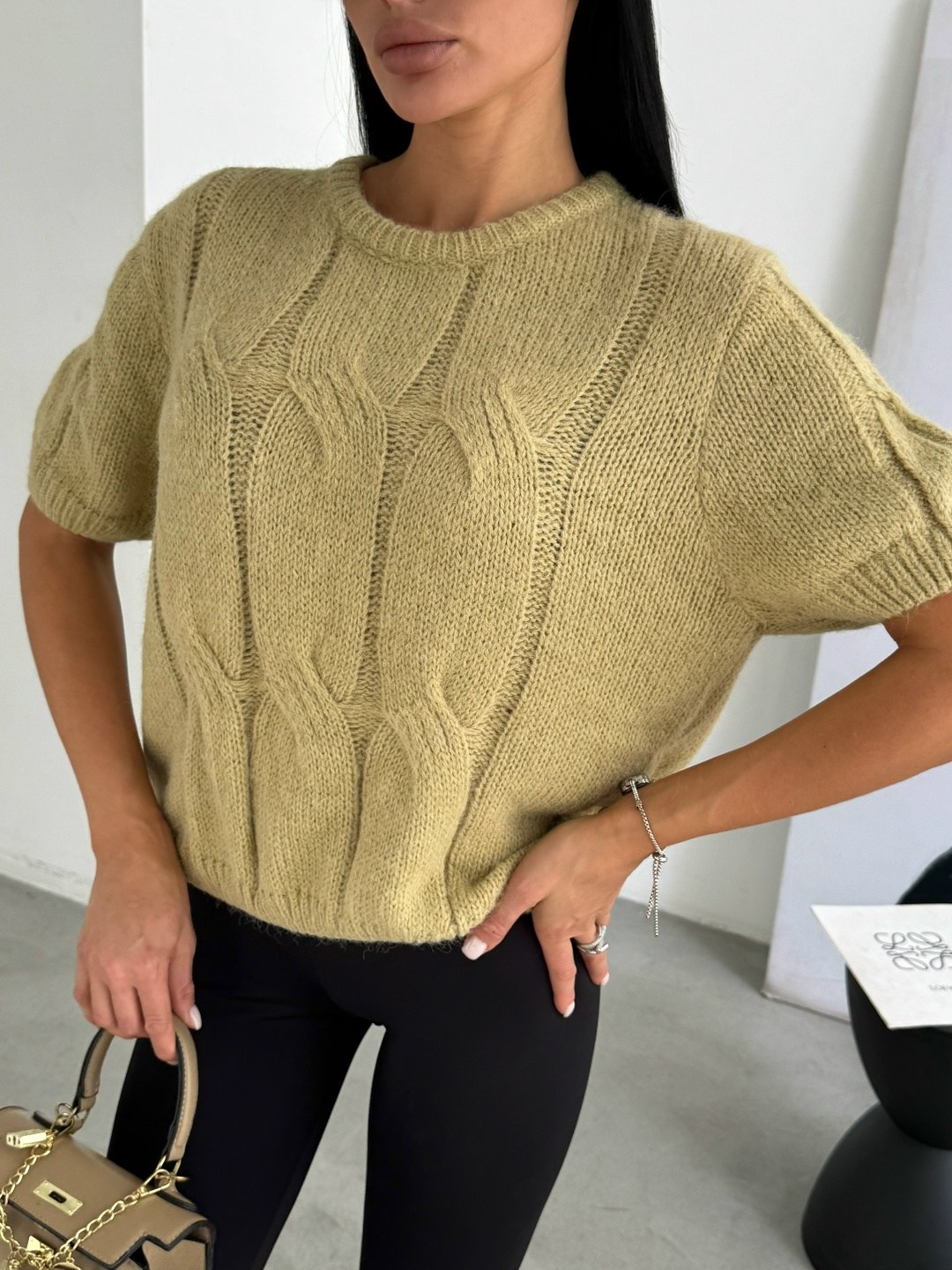 джемпер молочный,свитера вязаные,стильный джемпер,вязаная кофта,кофта женская