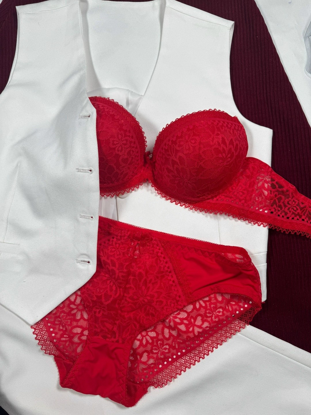 комплект женского нижнего белья,комплект нижнего белья,женская нижнее белье,комплект кружевного нижнего белья женское,нижнее белье комплект кружевное