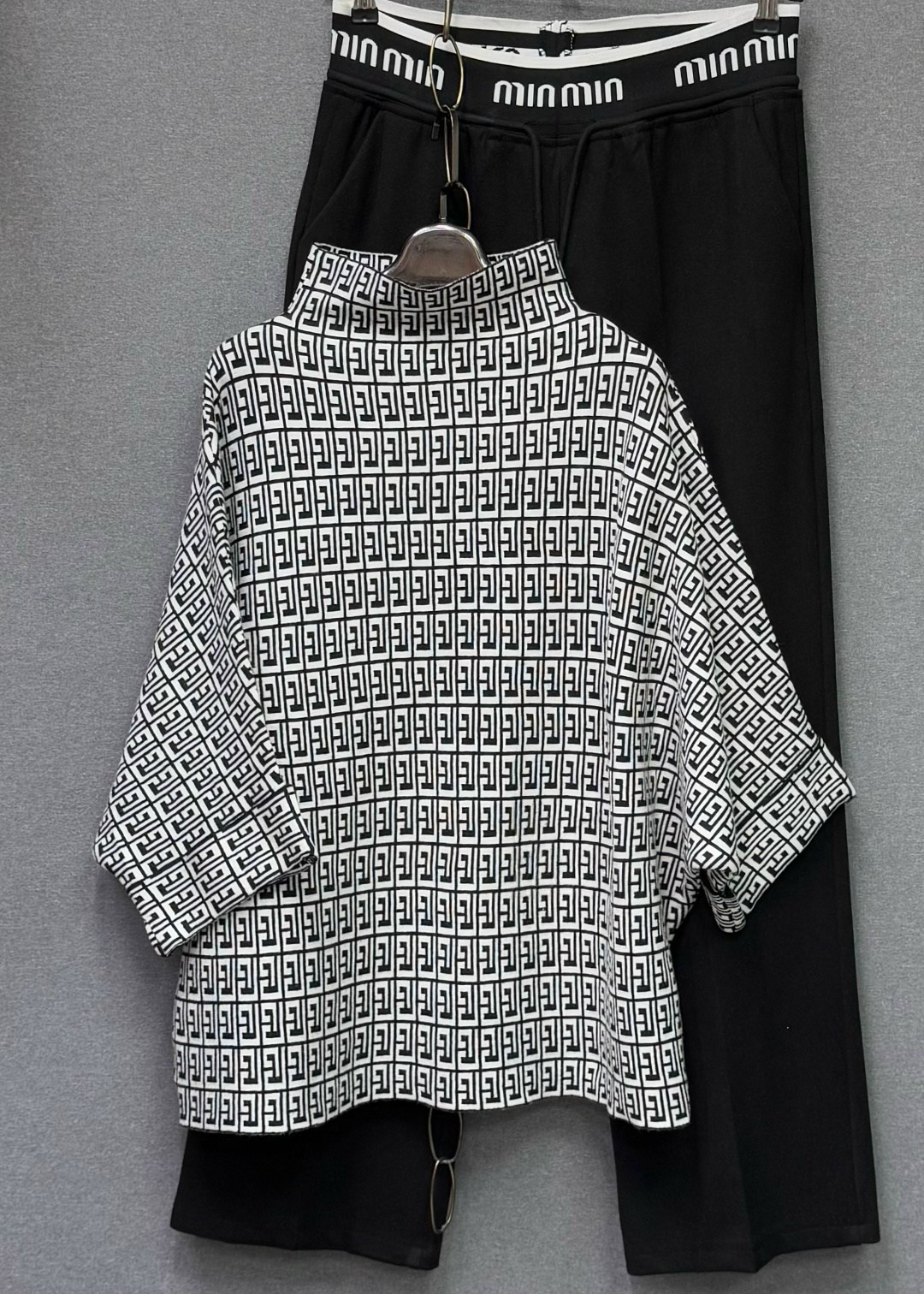 стильная кофта,трикотажные костюмы,женская кофта,костюм двойка трикотаж,костюм фенди