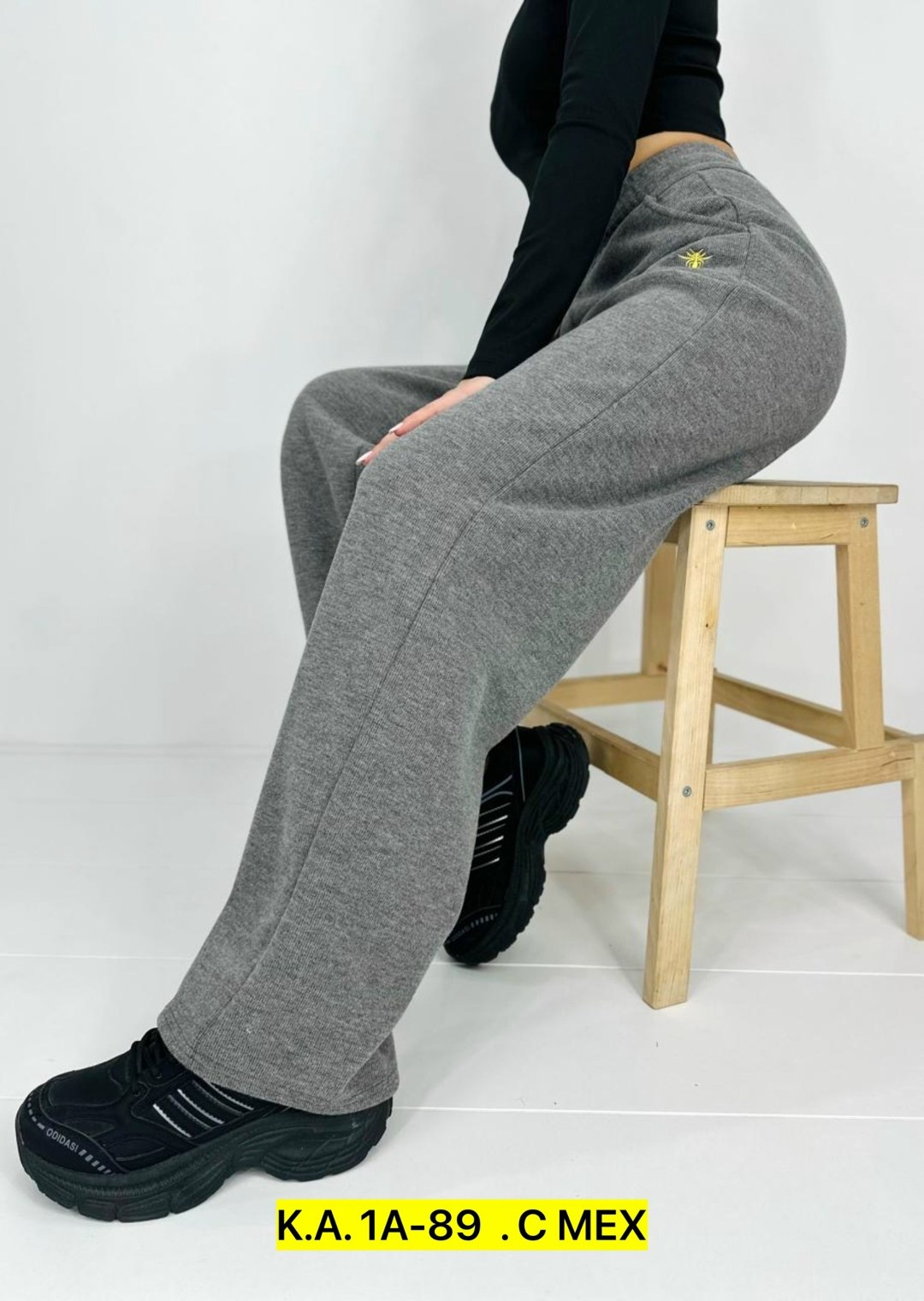 штаны спортивные женские,брюки спортивные,спортивные женские брюки,спортивные штаны,спортивные штаны на флисе