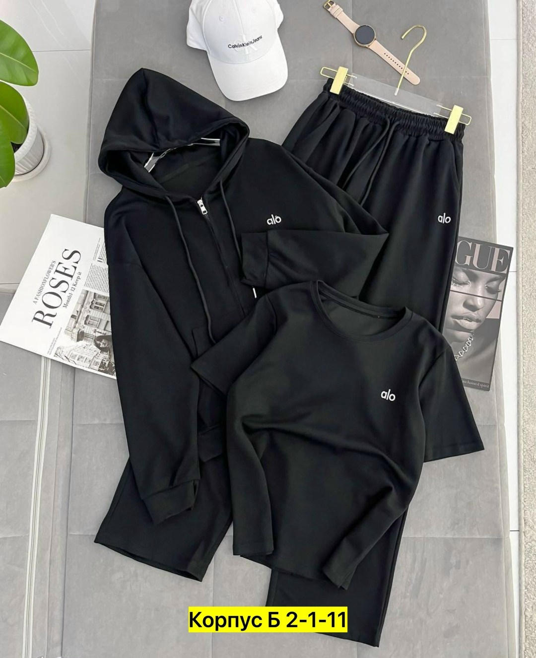 костюм тройка,костюмы спортивные женские,костюм alo,костюм на флисе,спортивные костюмы двойка