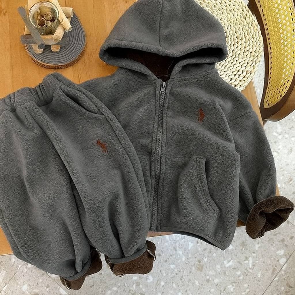 флисовые костюмы,флисовые куртки,спортивные костюмы на флисе,флисовая одежда,флисовый костюм детский